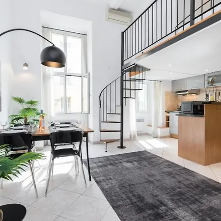 Massena 2 - Great Location Massena Square With Ac